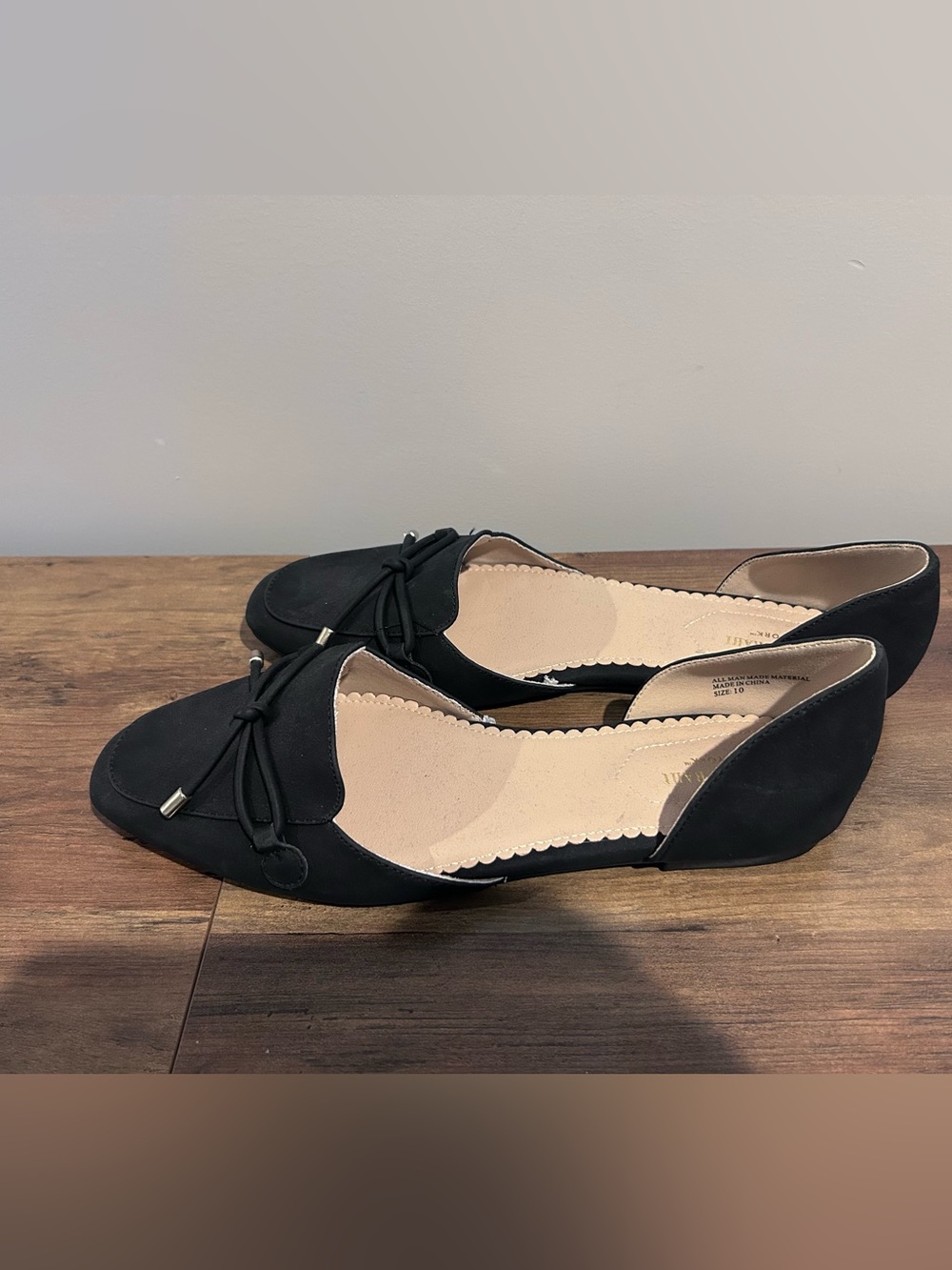 Isaac Mizrahi Black D'Orsay Loafers with Bow Accent - Picture 2 of 2